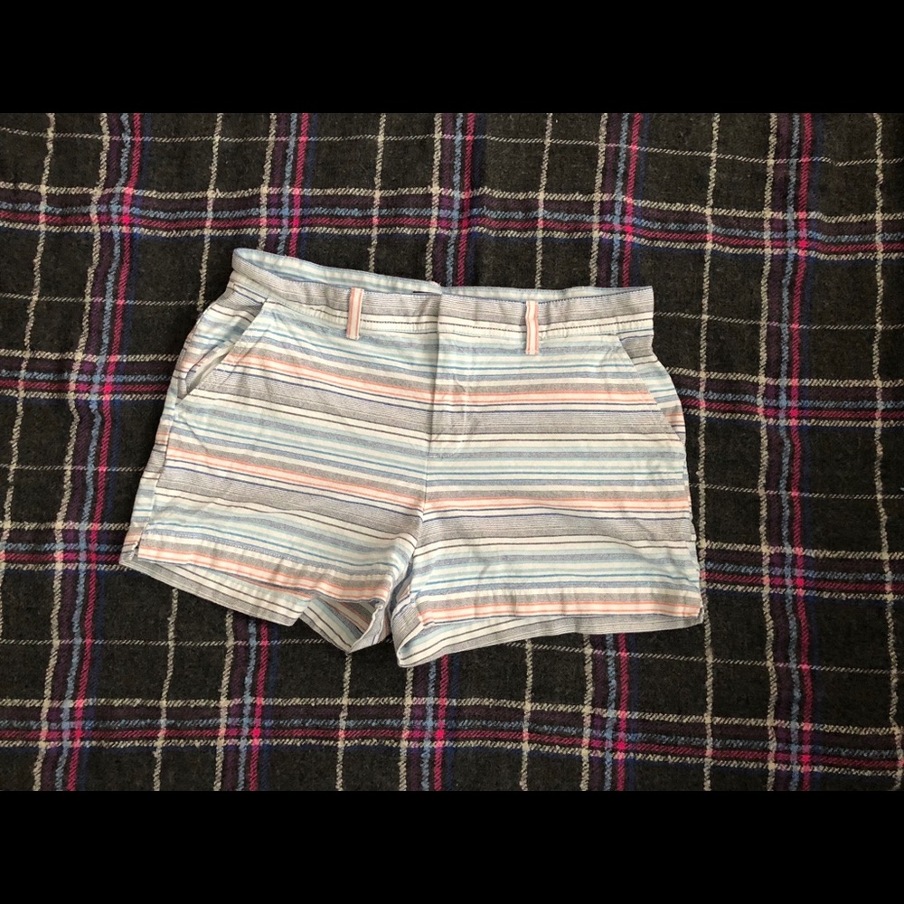 GAP shorts